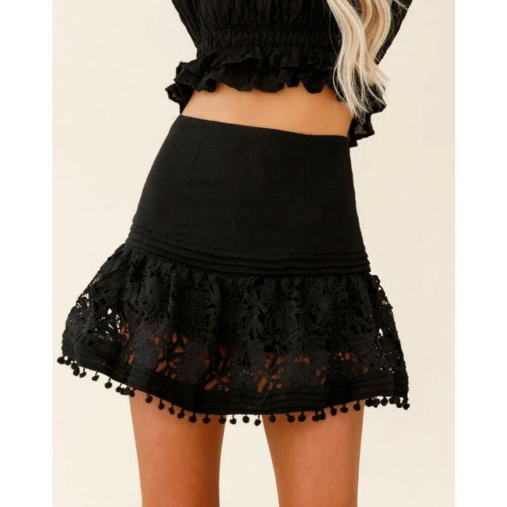 Selfie Leslie Adrielle Lace Detail Fluted Hem Mini Skirt Black Size XL